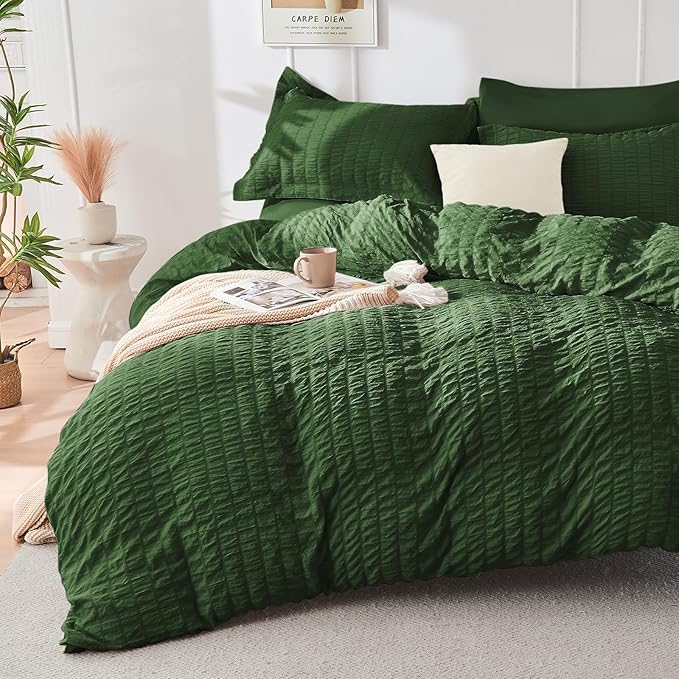 HYMOKEGE Dark Green California King Comforter Set Seersucker 7 Pieces, All Season Luxury Bed in a Bag Queen for Bedroom, Bedding Set with Comforter, Sheets, Pillowcases & Shams