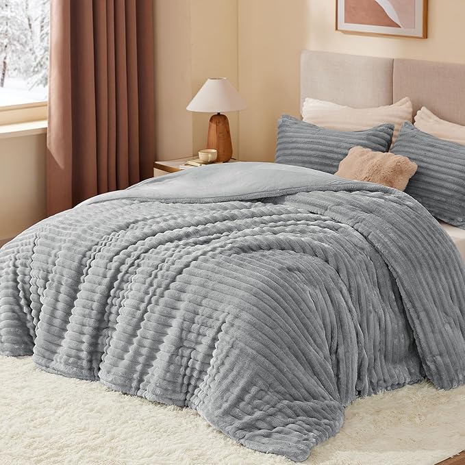 BEDELITE Fleece Twin Comforter Set -Super Soft & Warm Fluffy Light Grey Bedding, Luxury Fuzzy Heavy Bed Set for Winter with 1 Pillow case