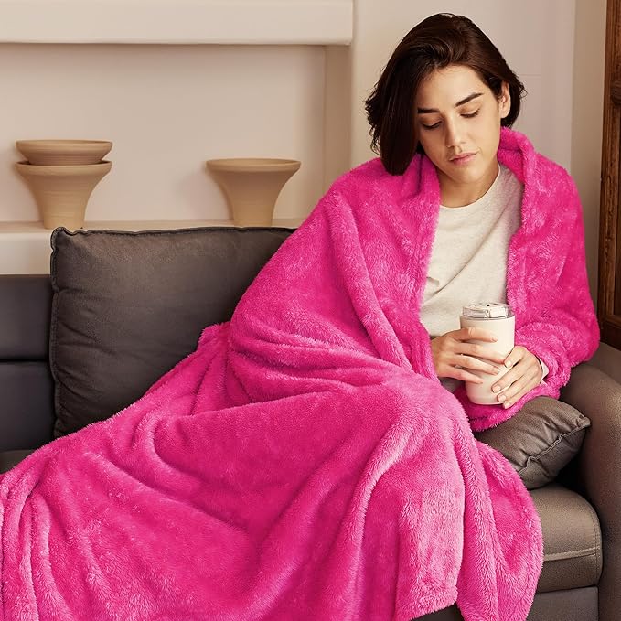 Exclusivo Mezcla Plush Fuzzy Fleece Bed Blanket King Size, Super Soft, Fluffy and Warm Blankets, Suitable for All Seasons (Hot Pink, 90x104 Inches)
