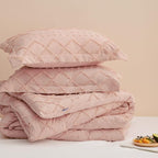 Bedsure California King Comforter Set - Coral Pink Comforter, Boho Tufted Shabby Chic Bedding for Kids, 3 Pieces Vintage Farmhouse Bed Set for All Seasons, Fluffy Soft Bedding with 2 Pillow Shams