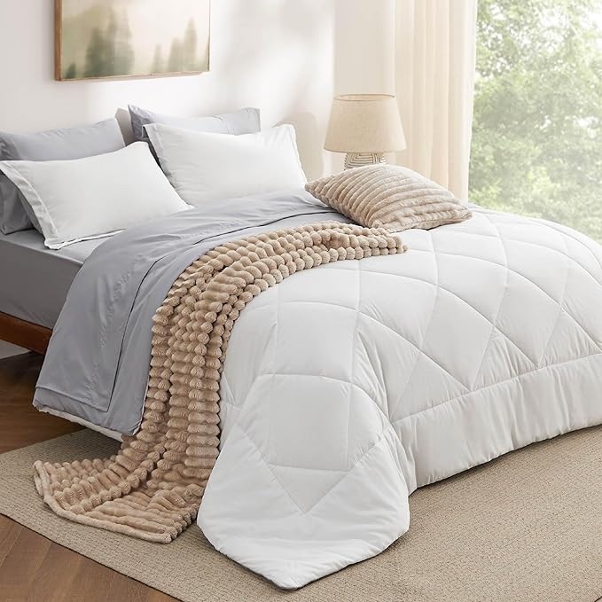 Bedsure Queen Comforter Set - 7 Pieces Reversible White and Grey Bedding, Queen Bed Set for All Seasons, Bed in a Bag with Down Alternative Comforter, Grey Sheets, Pillowcases & Shams
