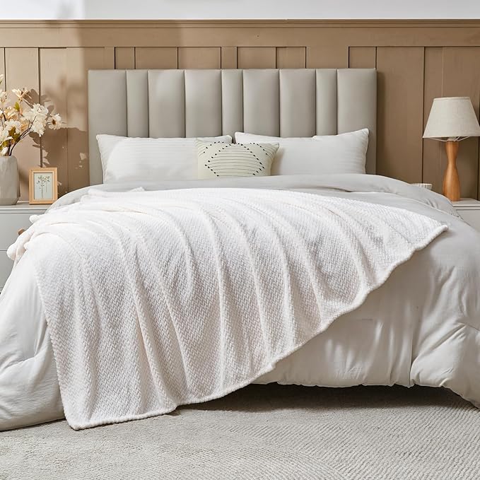 NEWCOSPLAY Super Soft King Blanket Ivory Premium Silky Flannel Fleece Leaves Pattern Lightweight Bed Blanket All Season Use (Ivory, King(90"x110"))