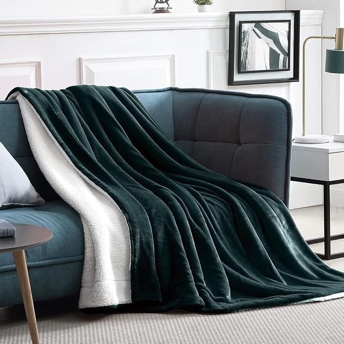 Walensee Sherpa Fleece Blanket (King Size 108”x90” Forest Green) Plush Throw Fuzzy Super Soft Reversible Microfiber Flannel Blankets for Couch, Bed, Sofa Ultra Luxurious Warm and Cozy for All Seasons
