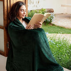 Exclusivo Mezcla Fleece Blanket Twin Size for Bed, Super Soft and Warm, All Season Use, Cozy, Plush, Lightweight, 60x80 Inches Forest Green