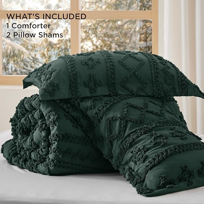 Bedsure Tufted Boho Comforter Set Queen Size - Emerald Green Boho Bed Set, GentleSoft™ 3 Pieces Farmhouse Shabby Chic Embroidery Bedding, Gifts for Woman, Soft Jacquard Queen Comforter for All Seasons