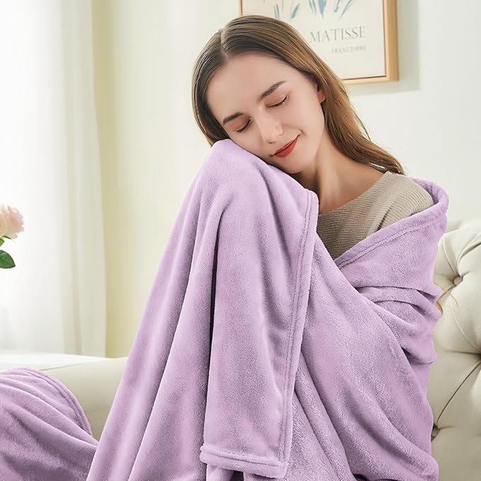 BEDELITE Fleece Blanket King Size Blankets for Bed, Luxury Plush Cozy Fuzzy Blanket 108x90 inches, Super Soft Warm Lightweight Throw Blanket All Seasons Suitable, Lilac