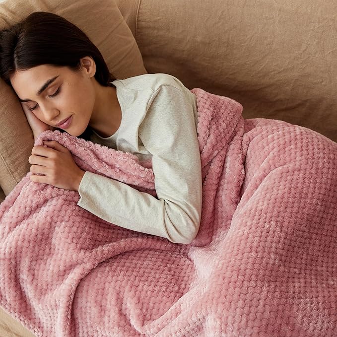 Exclusivo Mezcla Fleece Bed Blanket King Size, Super Soft and Warm Blankets for Couch, Sofa and Bed Waffle Textured, Cozy, Fuzzy and Lightweight (Dusty Pink, 90x104 Inches)