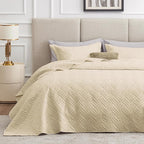 Love's cabin Twin Quilt Bedding Set Camel Bedspreads - Soft Bed Summer Lightweight Bedspread Comforter - Wave Pattern Bedding Coverlet for All Season - 2 Pieces (1 Quilt, 1 Pillow Sham)