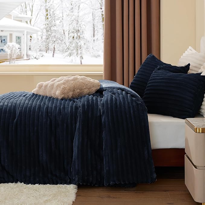 BEDELITE Fleece Full Comforter Set -Super Soft & Warm Fluffy Navy Blue Bedding, Luxury Fuzzy Heavy Bed Set for Winter with 2 Pillow Cases