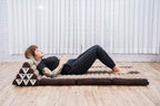 Leewadee 3-Fold Mat XXL with Triangle Cushion – Firm TV Pillow, Foldable Mattress with Cushion Made of Kapok, 67 x 31 inches, Brown