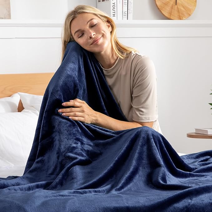 Exclusivo Mezcla Fleece Blanket Twin Size for Bed, Super Soft and Warm, All Season Use, Cozy, Plush, Lightweight, 90x66 Inches, Navy Blue