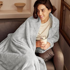 Exclusivo Mezcla Plush Fuzzy Fleece Bed Blanket Twin Size, Super Soft, Fluffy and Warm Blankets, Suitable for All Seasons (Light Grey, 90x66 Inches)