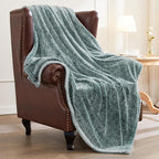 Exclusivo Mezcla Plush Fuzzy Fleece Throw Blanket Extra Large, Super Soft, Fluffy and Warm Blankets for Couch, Bed, Suitable for All Seasons (50x70 Inches, Mixed Green)