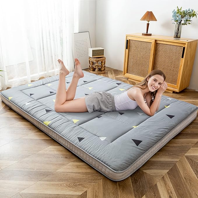 MAXYOYO Grey Triangle Futon Mattress, Japanese Floor Mattress Quilted Bed Mattress Topper, Extra Thick Folding Sleeping Pad Breathable Floor Lounger Guest Bed for Camping, Queen Size