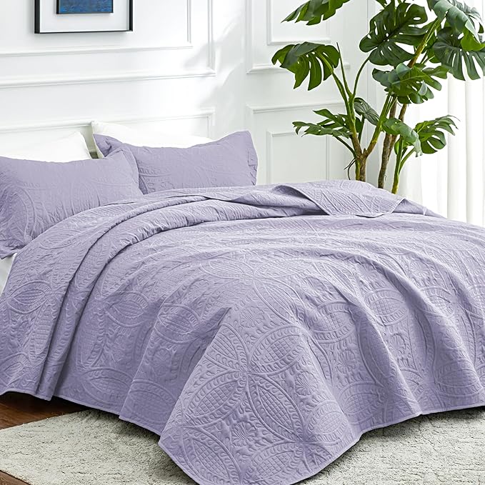 Love's cabin Quilts for Full Bed Lavender Bedspreads Bedding Set - Lightweight Bedspread Comforter - Coin Pattern Bedding Coverlet for All Season - 3 Pieces (1 Quilt, 2 Pillow Shams)