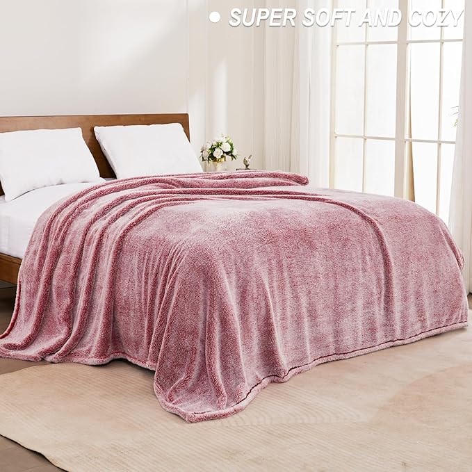 Exclusivo Mezcla Plush Fuzzy Fleece Throw Blanket Extra Large, Super Soft, Fluffy and Warm Blankets for Couch, Bed, Suitable for All Seasons (50x70 Inches, Mixed Deep Red)