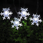 Solar Christmas String Lights Outdoor Waterproof 30 LED 20Feet Solar Snowflake Christmas Fairy Lights Decorations with 8 Lighting Modes for Garden Patio Yard Porch Wedding Party Decor(White)