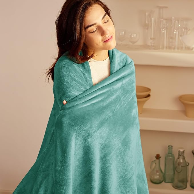 Exclusivo Mezcla Fleece Blanket King Size for Bed, Super Soft and Warm, All Season Use, Cozy, Plush, Lightweight, 90x104 Inches, Celadon