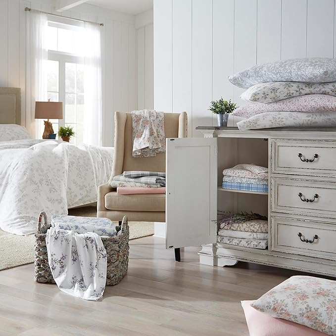 Laura Ashley - Flannel Sheets King Size, Anti-Pilling & Wrinkle Resistant Cotton, Touchably Soft for All-Season Comfort - Bed Sheets with Matching Pillowcases & Fitted Sheet (Victoria Beige)