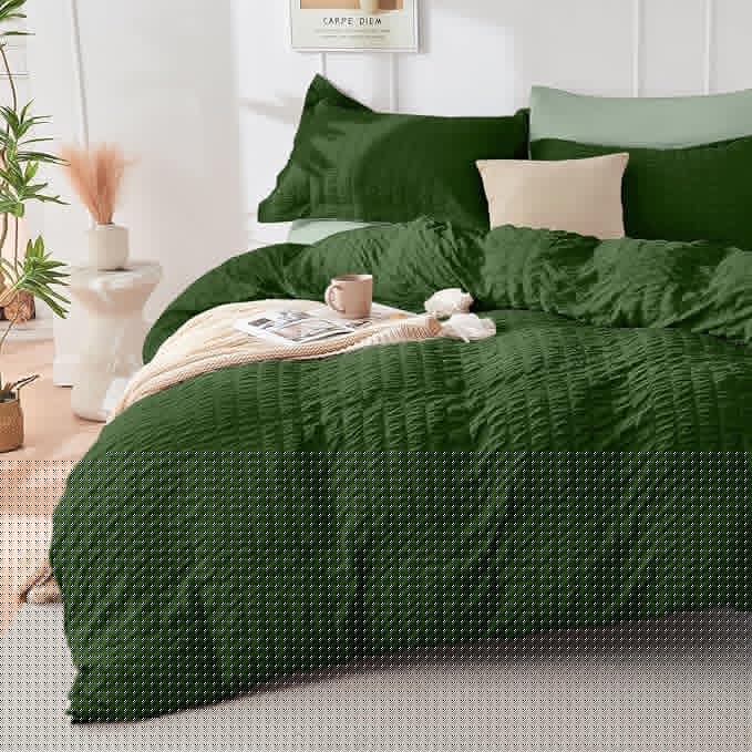 HYMOKEGE Dark Green/Sage Green King Size Comforter Set Seersucker 7 Pieces, All Season Luxury Bed in a Bag for Bedroom, Bedding Set with Comforter, Sheets, Pillowcases & Shams