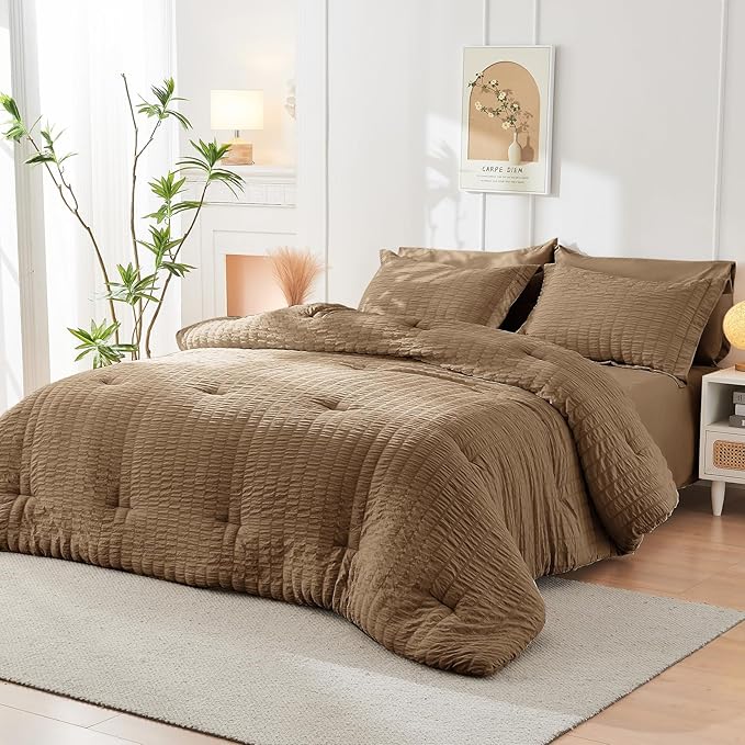 HYMOKEGE Brown King Size Comforter Set Seersucker 7 Pieces, All Season Luxury Bed in a Bag for Bedroom, Bedding Set with Comforter, Sheets, Pillowcases & Shams