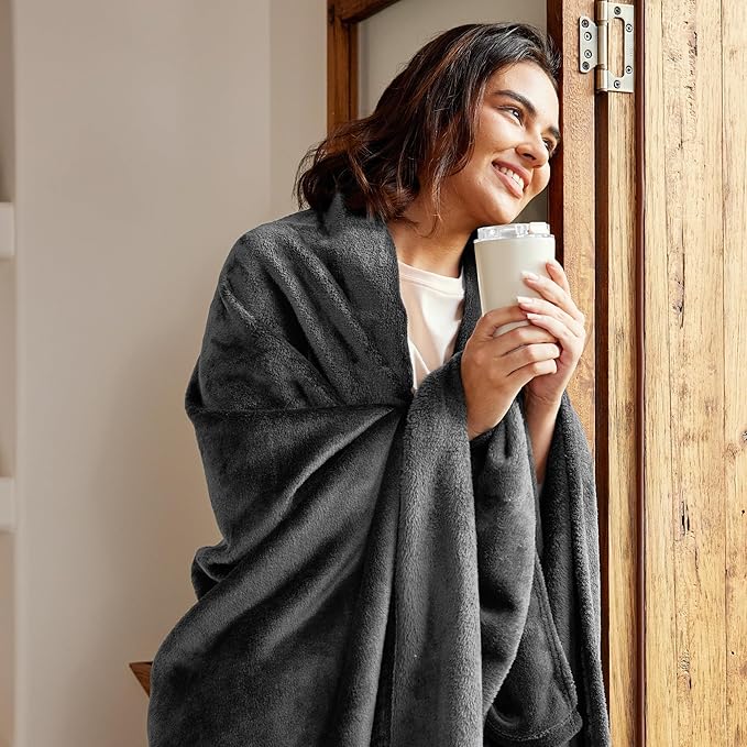 Exclusivo Mezcla Fleece Blanket King Size for Bed, Super Soft and Warm, All Season Use, Cozy, Plush, Lightweight, 90x104 Inches, Dark Grey