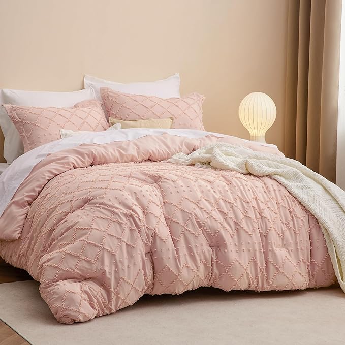 Bedsure California King Comforter Set - Coral Pink Comforter, Boho Tufted Shabby Chic Bedding for Kids, 3 Pieces Vintage Farmhouse Bed Set for All Seasons, Fluffy Soft Bedding with 2 Pillow Shams