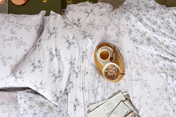 Laura Ashley - Flannel Sheets Queen Size, Anti-Pilling & Wrinkle Resistant Cotton, Touchably Soft for All-Season Comfort - Bed Sheets with Matching Pillowcases & Fitted Sheet (Fawna Grey)