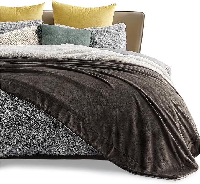Bedsure GentleSoft Sherpa Fleece Blankets King Size for Bed - Thick and Warm Throw for Women and Men, Soft Fuzzy Plush King Blanket for Winter, Brown, 108x90 Inches