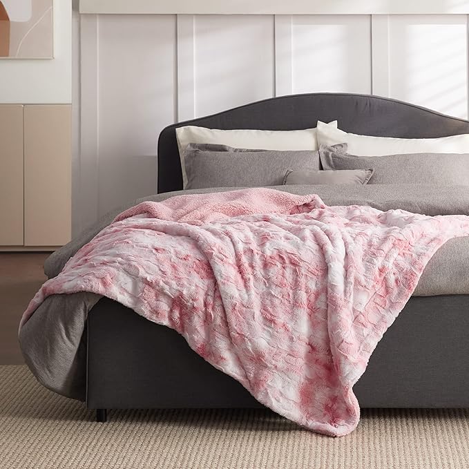 Bedsure GentleSoft Sherpa Fluffy Blanket Twin Size - Fleece Warm and Cozy Throw for Women Gift, Plush & Fuzzy Faux Fur Christmas Blanket for Couch, Sofa, Bed Decor, Tie Dye Design, Pink, 60x80 Inches