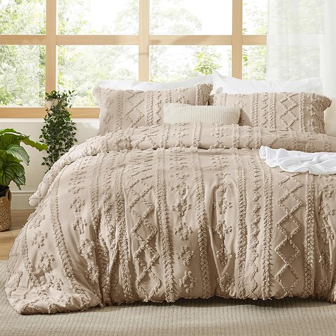 Bedsure Tufted Boho Comforter Set Full Size - Khaki Boho Bed Set, GentleSoft™ 3 Pieces Farmhouse Shabby Chic Embroidery Bedding, Gifts for Woman, Soft Jacquard Full Comforter for All Seasons