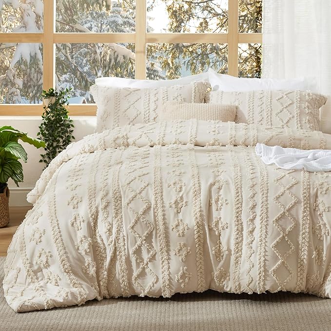 Bedsure Tufted Boho Comforter Set King Size - Beige Boho Bed Set, GentleSoft™ 3 Pieces Farmhouse Shabby Chic Embroidery Bedding, Gifts for Woman, Soft Jacquard King Comforter for All Seasons