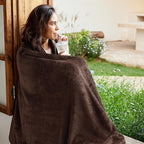 Exclusivo Mezcla Fleece Blanket Twin Size for Bed, Super Soft and Warm, All Season Use, Cozy, Plush, Lightweight, 90x66 Inches, Coffee
