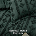 Bedsure Tufted Boho Comforter Set Queen Size - Emerald Green Boho Bed Set, GentleSoft™ 3 Pieces Farmhouse Shabby Chic Embroidery Bedding, Gifts for Woman, Soft Jacquard Queen Comforter for All Seasons