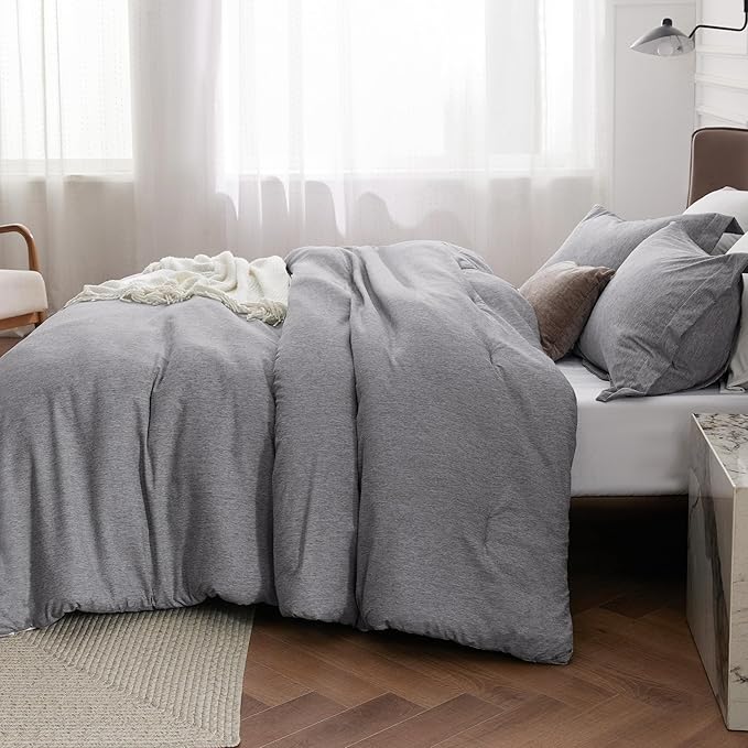 Bedsure Queen Comforter Set - Dark Grey Comforter Queen Size, Soft Bedding for All Seasons, Cationic Dyed Bedding Set, 3 Pieces, 1 Comforter (90"x90") and 2 Pillow Shams (20"x26"+2")