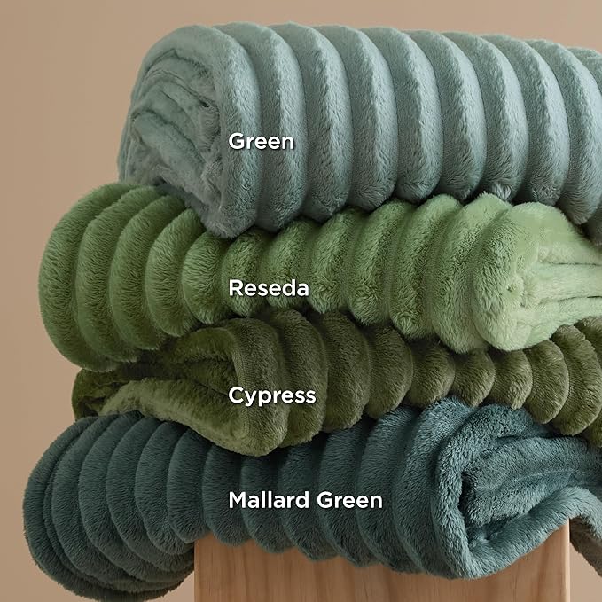 Bedsure GentleSoft Cypress Fleece Throw Blanket for Couch - Cozy Soft Blankets for Women, Cute Small Throws for Girls, 50x60 Inches