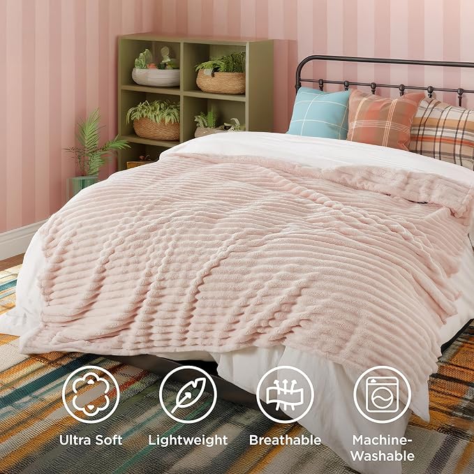 Bedsure GentleSoft King Size Blanket for Bed - Cozy Soft Blankets for Women, Cute Large Fleece Throws for Girls, Crystal Pink, 108x90 Inches