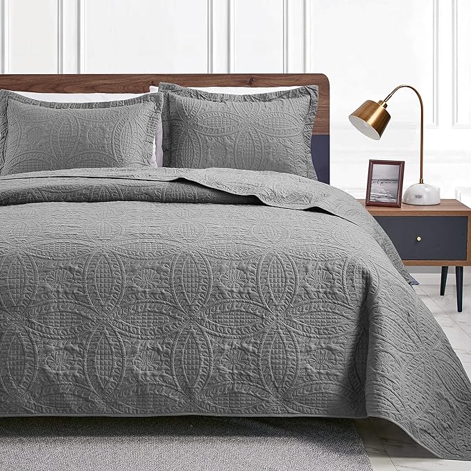 Love's cabin Quilts for Queen Bed Grey Bedspreads - Soft Bed Summer Lightweight Bedspread Comforter - Modern Style Coin Pattern Coverlet for All Season - 3 Pieces (1 Quilt, 2 Pillow Shams)