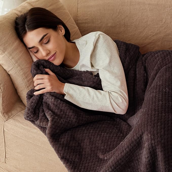 Exclusivo Mezcla Fleece Throw Blanket Extra Large, Super Soft and Warm Blankets for Couch, Sofa and Bed Waffle Textured, Cozy, Fuzzy and Lightweight (Coffee, 50x70 Inches)