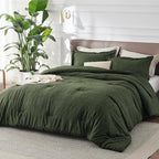 Bedsure Oversized Queen Comforter Set - Dark Green Soft Bedding for All Seasons, Cationic Dyed Bed Set, 3 Pieces, 1 Oversized Queen Size Comforter (98"x98") and 2 Pillow Shams (20"x26"+2")