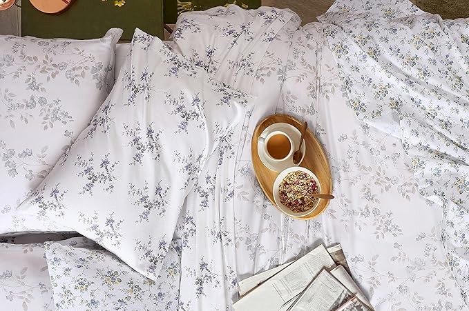 Laura Ashley - Flannel Sheets Full Size, Anti-Pilling & Wrinkle Resistant Cotton, Touchably Soft for All-Season Comfort - Bed Sheets with Matching Pillowcases & Fitted Sheet (Jessika Lavender)