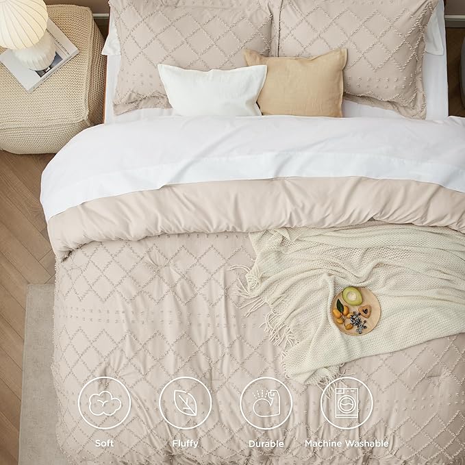 Bedsure California King Comforter Set - Beige Comforter, Boho Tufted Shabby Chic Bedding for Kids, 3 Pieces Vintage Farmhouse Bed Set for All Seasons, Fluffy Soft Bedding with 2 Pillow Shams