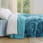 Bedsure GentleSoft Sherpa Fluffy Blanket Queen Size for Bed - Fleece Warm and Cozy for Women Gift, Plush & Fuzzy Faux Fur Christmas Blanket for Couch, Sofa Decor, Tie Dye Design, Teal, 90x90 Inches