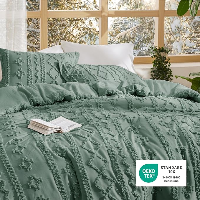 Bedsure Tufted Boho Comforter Set Full Size - Green Boho Bed Set, GentleSoft™ 3 Pieces Farmhouse Shabby Chic Embroidery Bedding, Gifts for Woman, Soft Jacquard Full Comforter for All Seasons