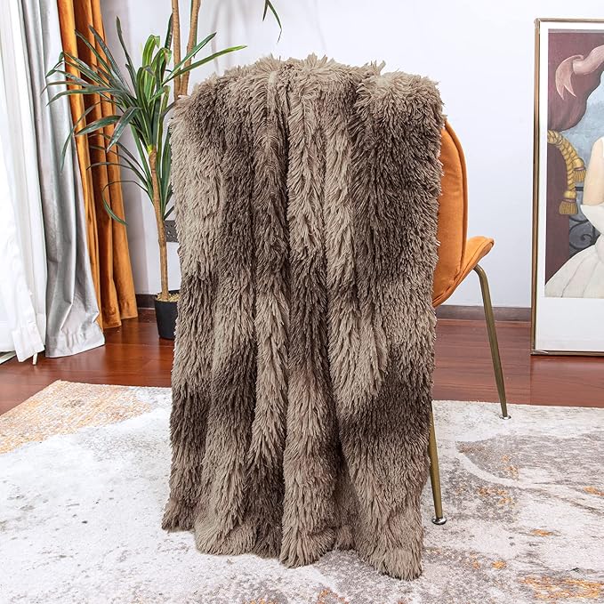 Tuddrom Decorative Extra Soft Faux Fur Throw Blanket,Solid Reversible Fuzzy Lightweight Long Hair Shaggy Blanket,Fluffy Cozy Plush Fleece Comfy Microfiber Fur Blanket for Couch Sofa Bed,Tie Dye Brown