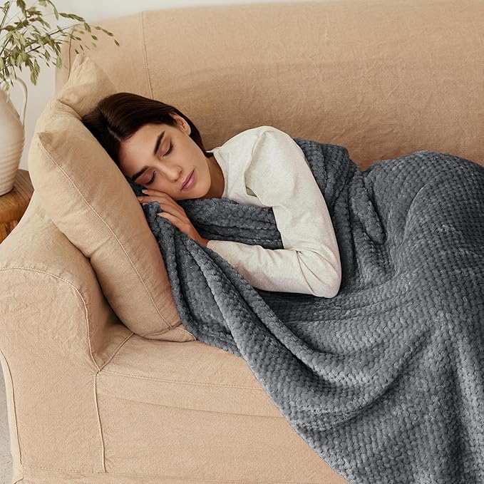 Exclusivo Mezcla Fleece Bed Blanket Twin Size, Super Soft and Warm Blankets for Couch, Sofa and Bed Waffle Textured, Cozy, Fuzzy and Lightweight (Dark Grey, 60x80 inches)