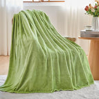 NEWCOSPLAY Super Soft King Blanket Green Premium Silky Flannel Fleece Leaves Pattern Lightweight Bed Blanket All Season Use (Green, King(90"x110"))