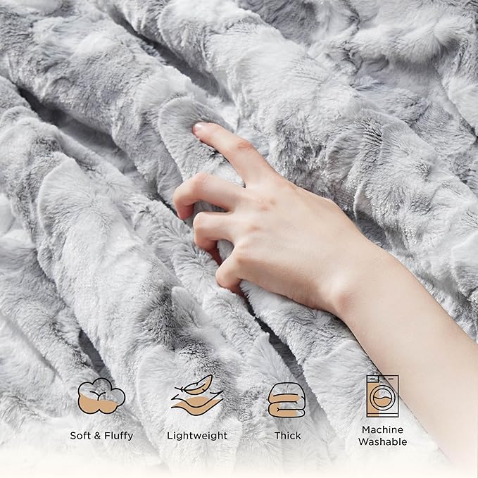 Bedsure GentleSoft Sherpa Fluffy Blanket Queen Size for Bed - Fleece Warm and Cozy for Women Gift, Plush & Fuzzy Faux Fur Christmas Blanket for Couch Decor, Tie Dye Design, Light Grey, 90x90 Inches