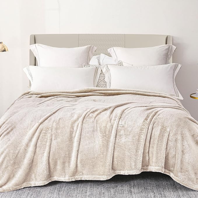 Exclusivo Mezcla Plush Fuzzy Fleece Bed Blanket Twin Size, Super Soft, Fluffy and Warm Blankets, Suitable for All Seasons (Beige, 90x66 Inches)