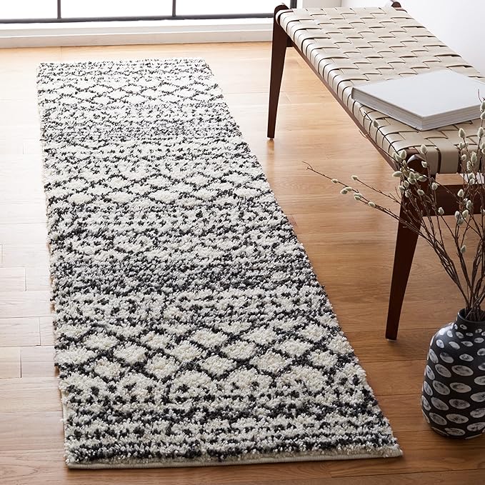 SAFAVIEH Arizona Shag Collection Area Rug - 2'3" x 18' Runner, Ivory & Black, Non-Shedding & Easy Cleaning, Plush Thick Pile, Ideal for Living Room, Bedroom, Dining Space (ASG741Z)